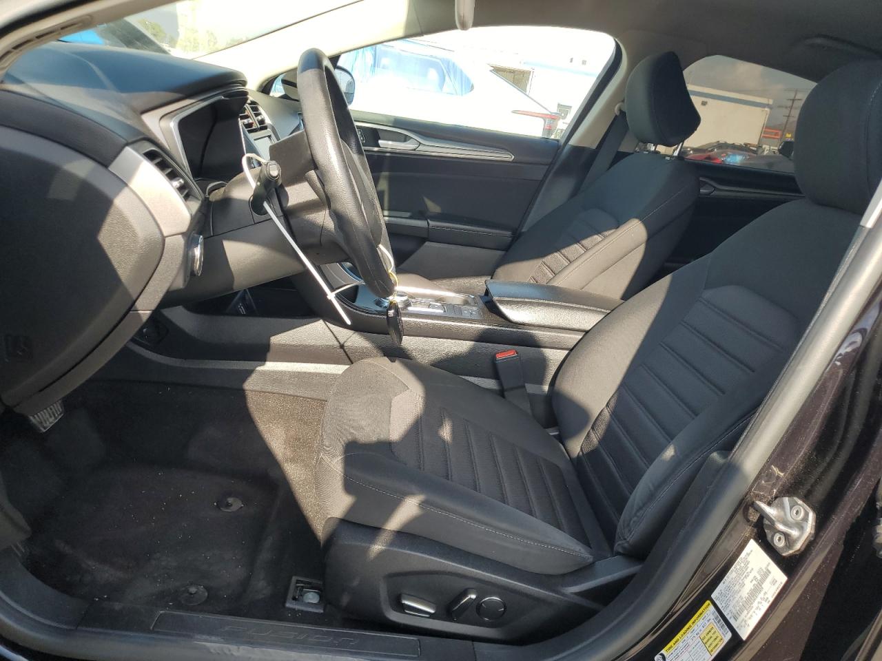 2020 Ford Fusion Se VIN: 3FA6P0LUXLR170929 Lot: 89722055