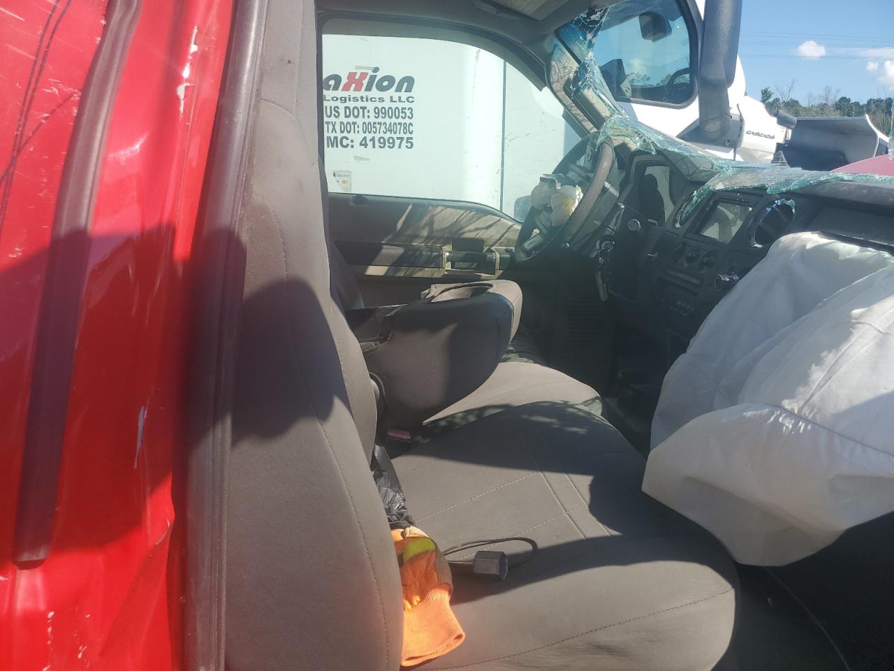 2009 Ford F550 Super Duty VIN: 1FDAF56RX9EA31628 Lot: 81992385