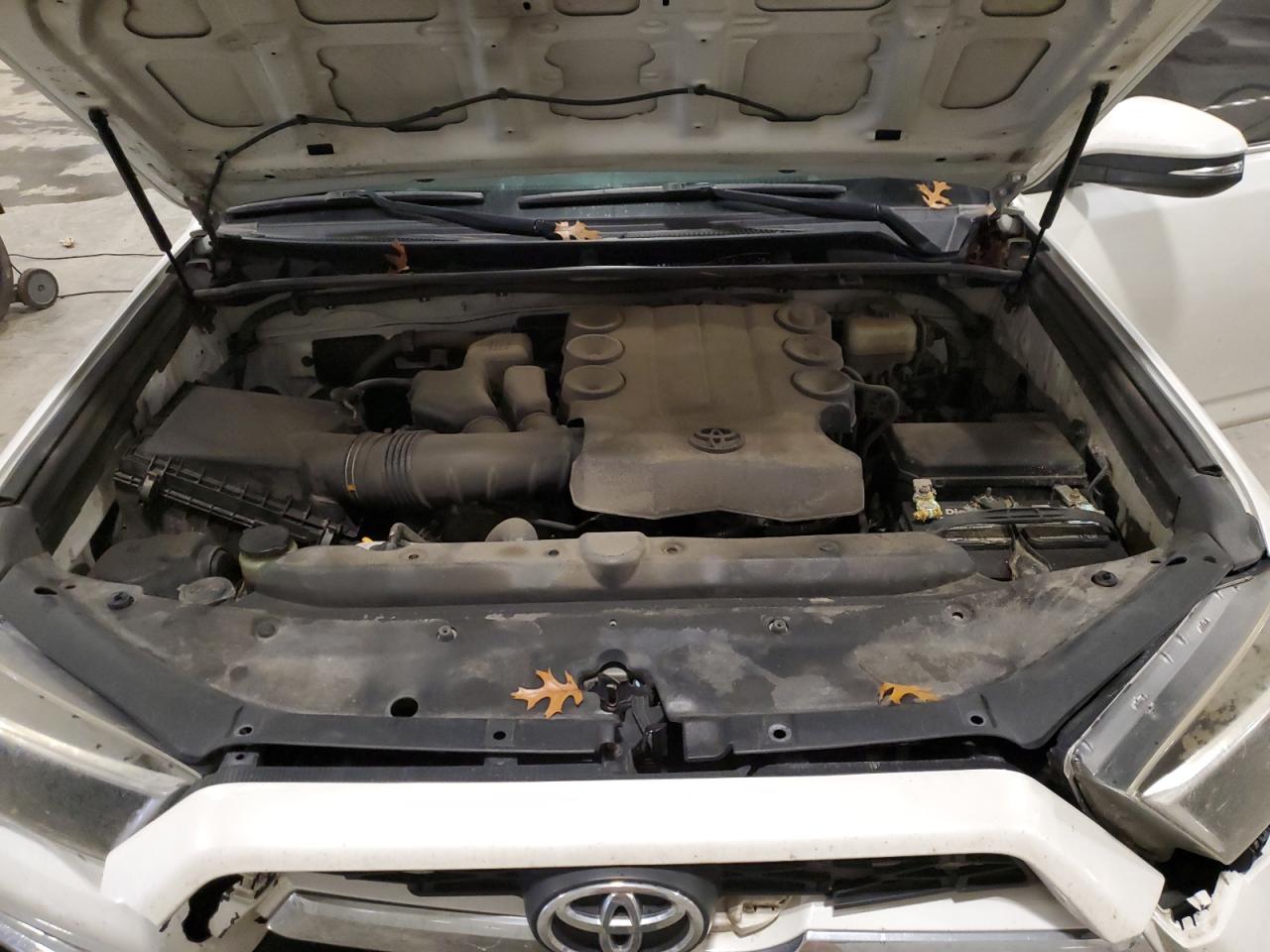 2014 Toyota 4Runner Sr5 VIN: JTEBU5JR3E5152433 Lot: 90581165