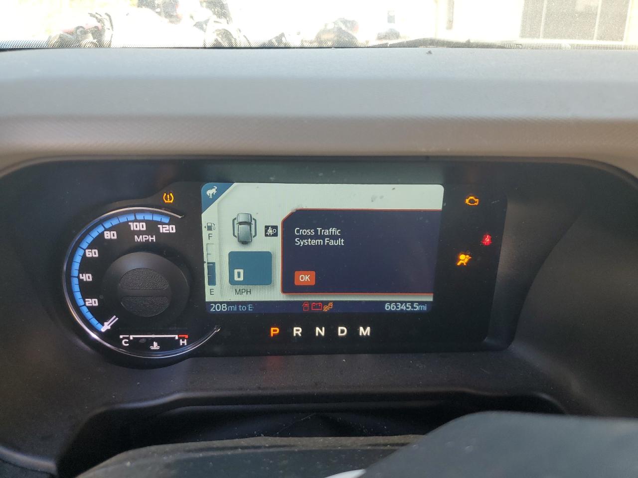 2022 Ford Bronco Base VIN: 1FMEE5DH0NLB83325 Lot: 85949055