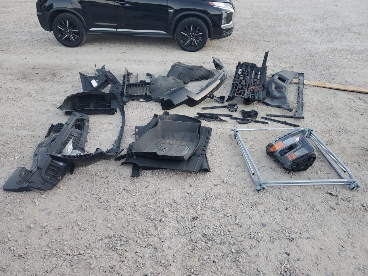 2022 Chevrolet Silverado K1500 Custom VIN: 1GCPDBEK9NZ611995 Lot: 82322565