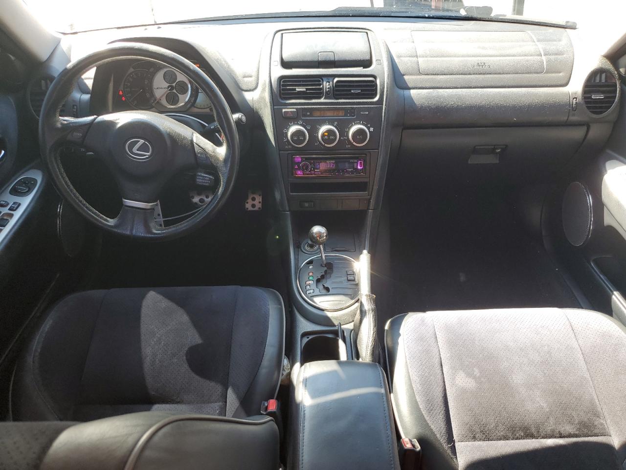 2004 Lexus Is 300 VIN: JTHBD192240085869 Lot: 85588805