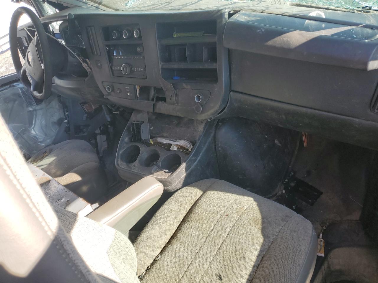 2015 Chevrolet Express 2500 Utility / Service Van VIN: 1GCWGFCF8F1259878 Lot: 85491245