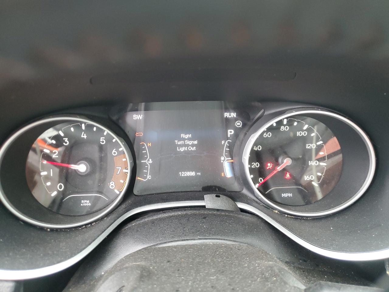 2018 Jeep Compass Latitude VIN: 3C4NJCBB2JT182498 Lot: 82304205