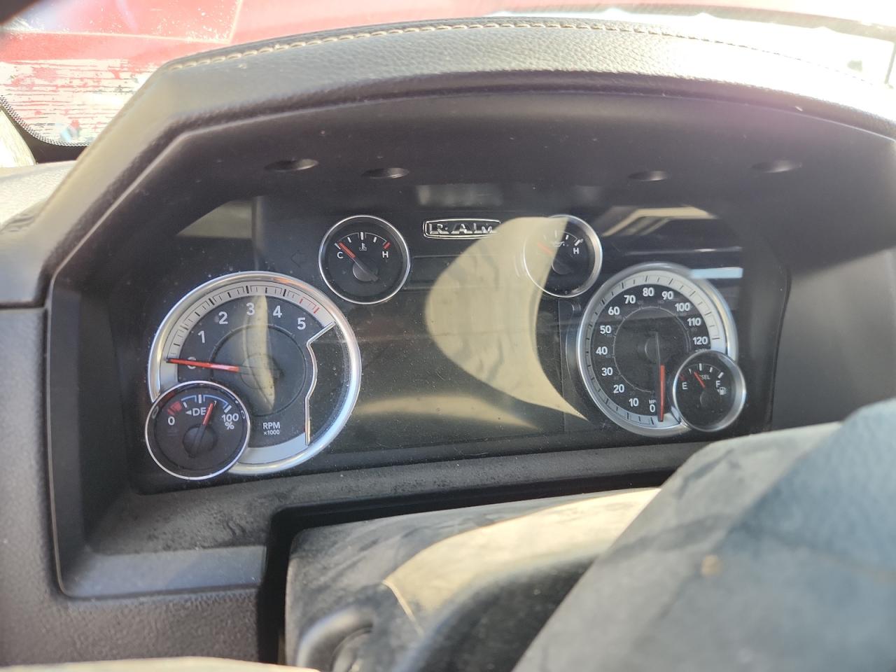 2015 Ram 1500 Laramie VIN: 1C6RR7VM1FS631829 Lot: 85747575