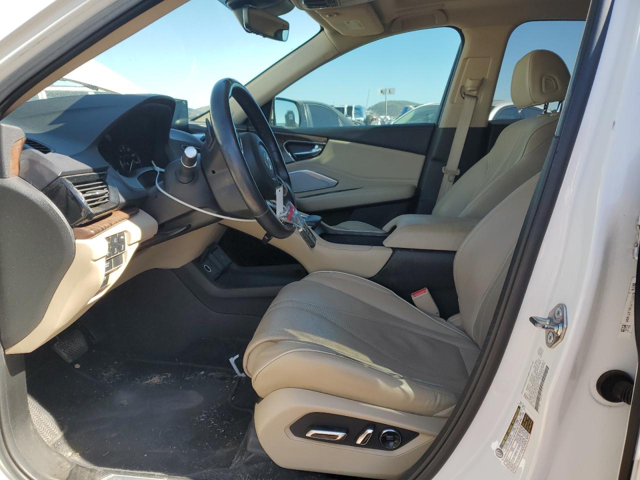 2019 Acura Rdx Advance VIN: 5J8TC2H72KL021906 Lot: 82674165