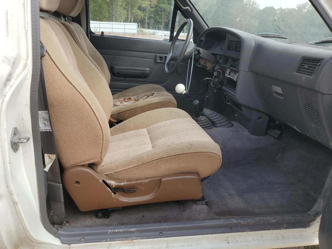 1995 Toyota Pickup 1/2 Ton Short Wheelbase Dx VIN: JT4RN01P8S7072949 Lot: 85264835