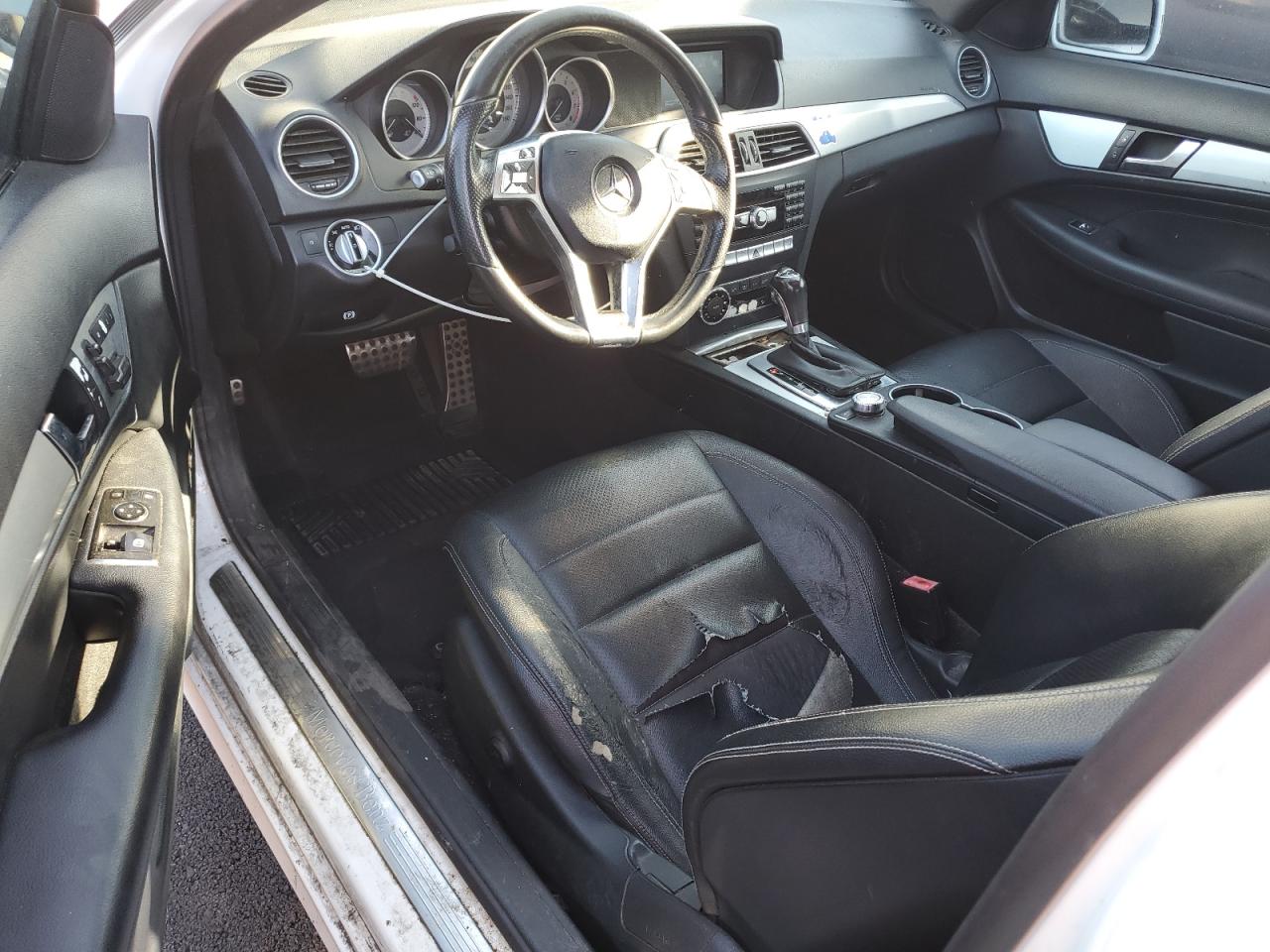 2015 Mercedes-Benz C 250 VIN: WDDGJ4HB1FG420428 Lot: 82213765