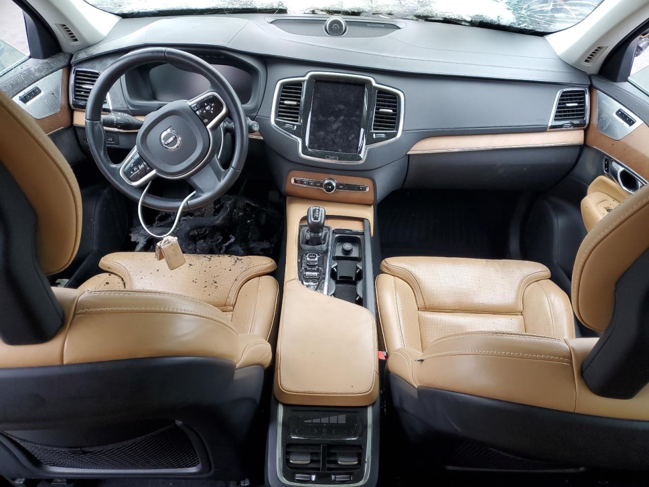 2016 Volvo Xc90 T6 VIN: YV4A22PL8G1036322 Lot: 90913025