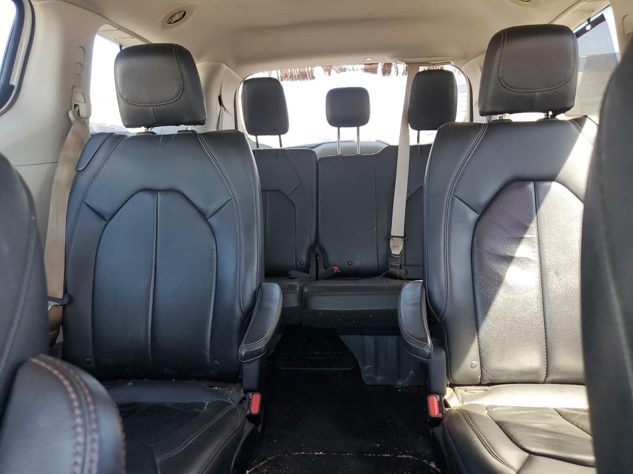2018 Chrysler Pacifica Touring L VIN: 2C4RC1BG6JR204128 Lot: 85558725
