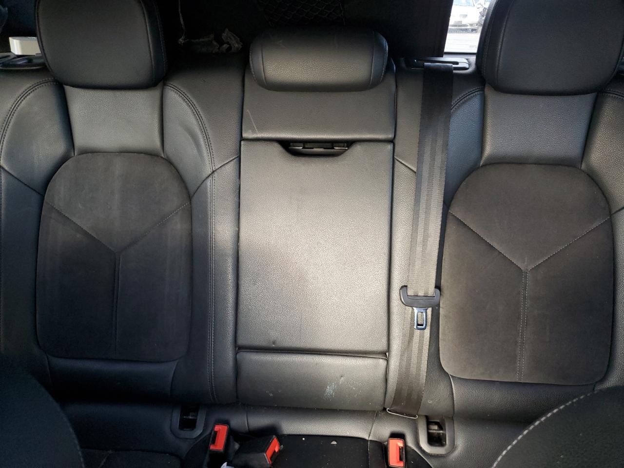 2017 Porsche Macan VIN: WP1AA2A59HLB07757 Lot: 82656875