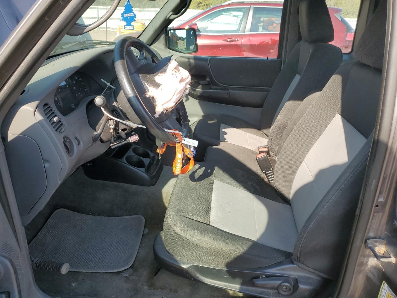 2011 Ford Ranger Super Cab VIN: 1FTLR4FE3BPA74262 Lot: 85191825