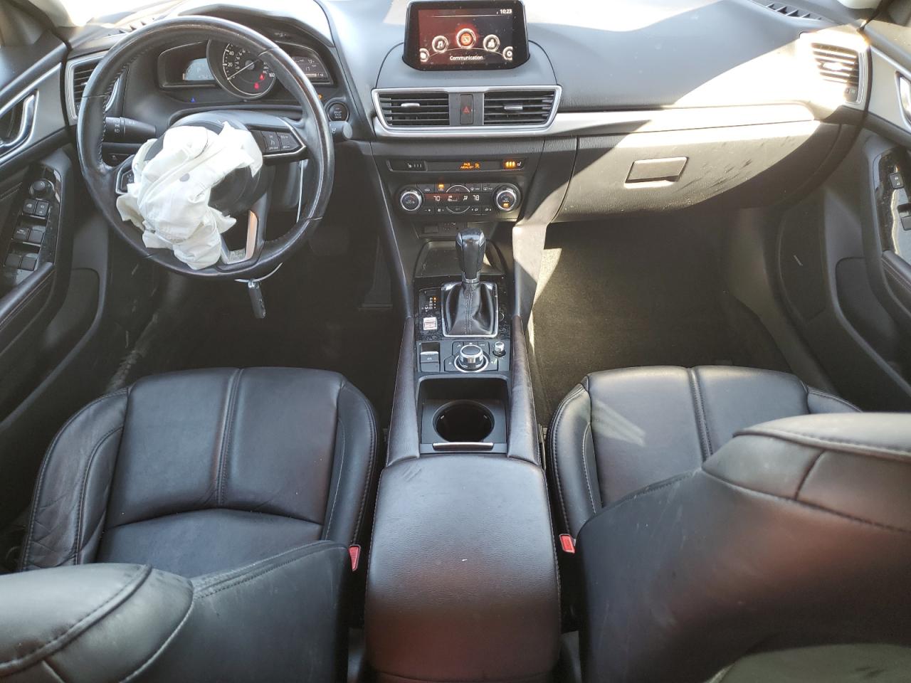 2018 Mazda 3 Touring VIN: 3MZBN1L38JM256873 Lot: 89577655