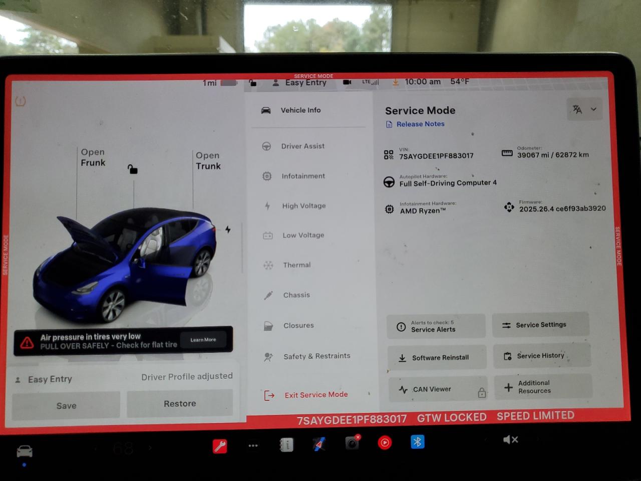 2023 Tesla Model Y VIN: 7SAYGDEE1PF883017 Lot: 90271945