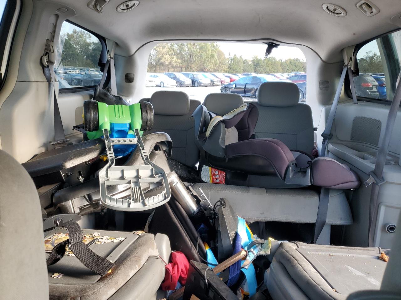 2008 Chrysler Town & Country Lx VIN: 2A8HR44H28R726808 Lot: 89849475