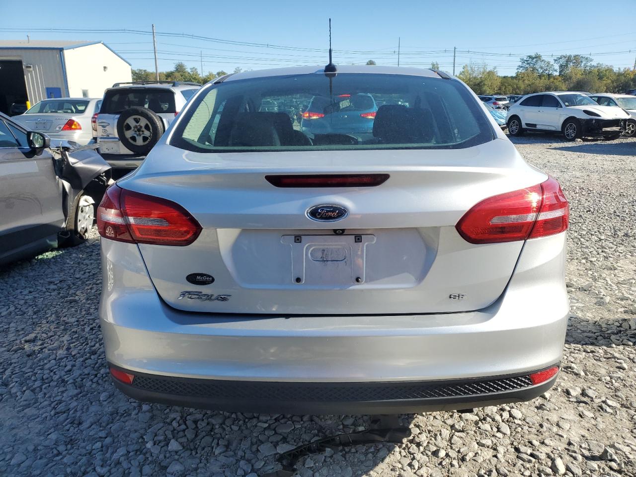 2016 Ford Focus Se VIN: 1FADP3F28GL365211 Lot: 84962225