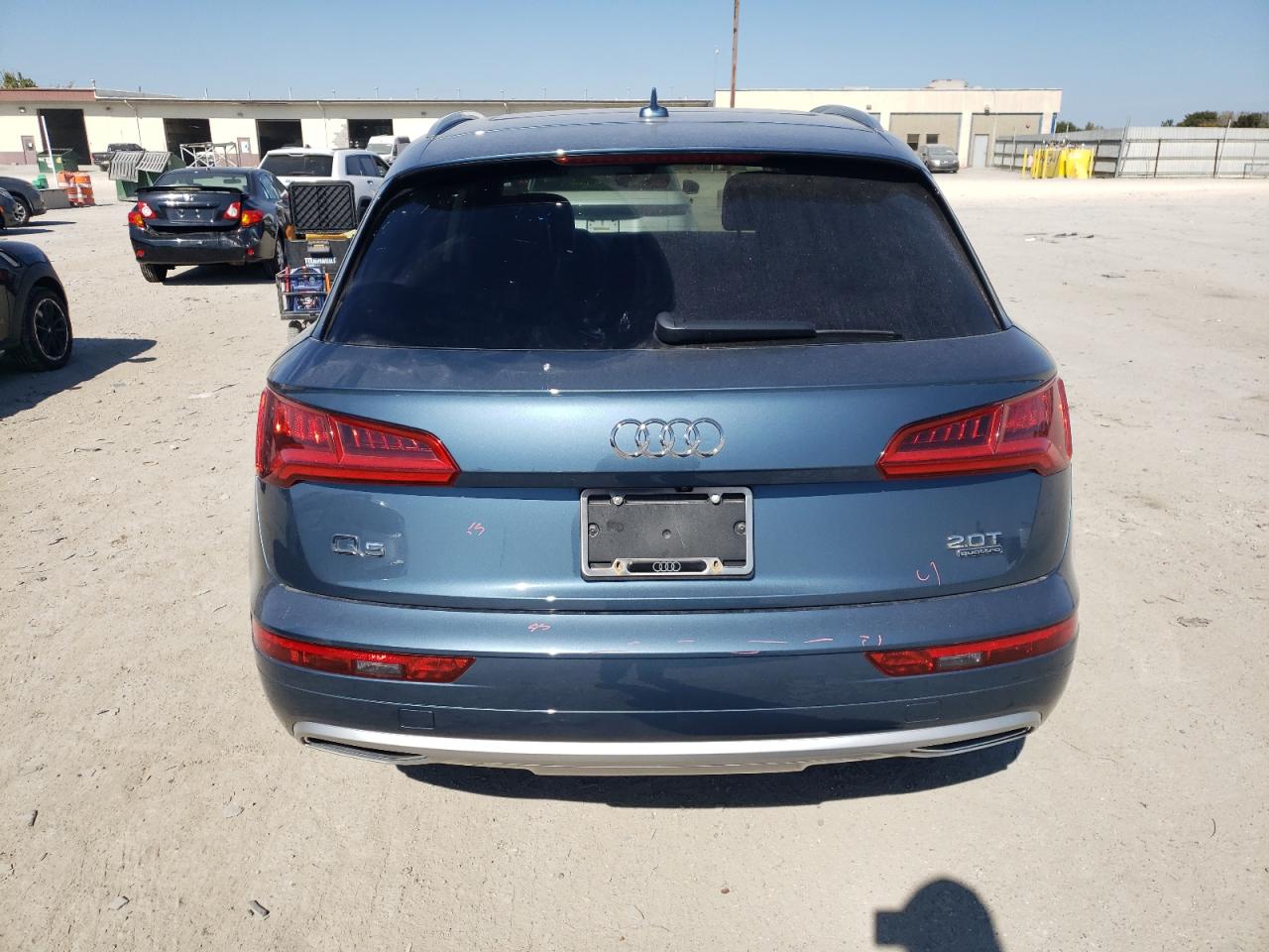 2018 Audi Q5 Premium VIN: WA1ANAFY6J2010573 Lot: 86600655