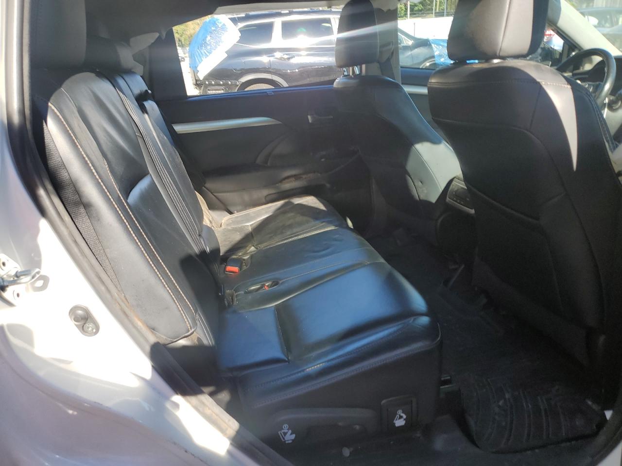 2015 Toyota Highlander Xle VIN: 5TDJKRFH6FS187444 Lot: 85920425