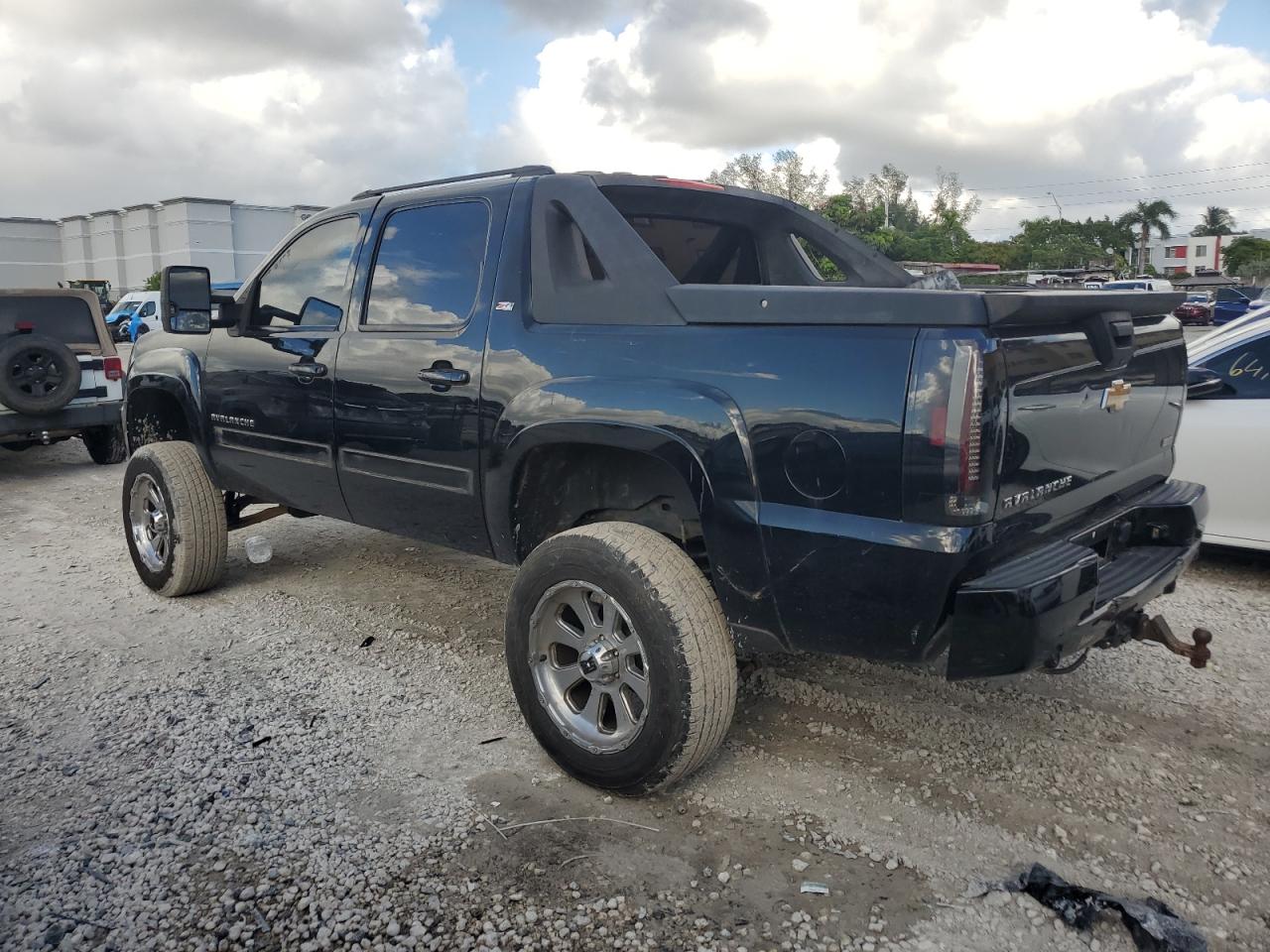2012 Chevrolet Avalanche Lt black pickup flexible 3GNTKFE71CG143305 photo #3