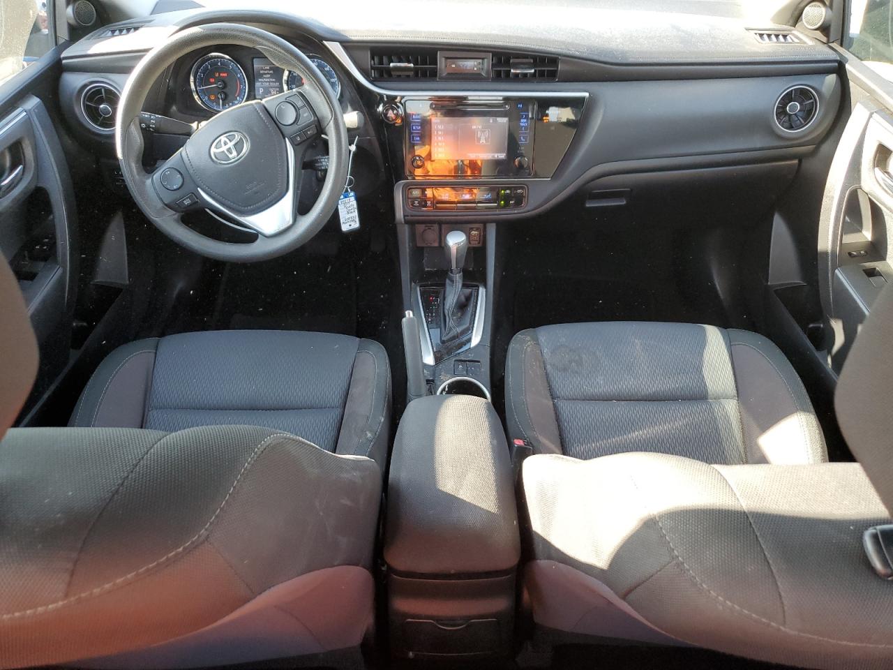 2017 Toyota Corolla L VIN: 5YFBURHE7HP605832 Lot: 82451825