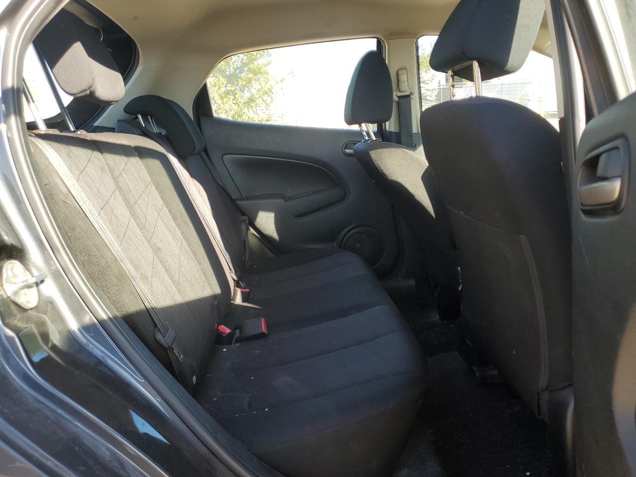 car-image car-image