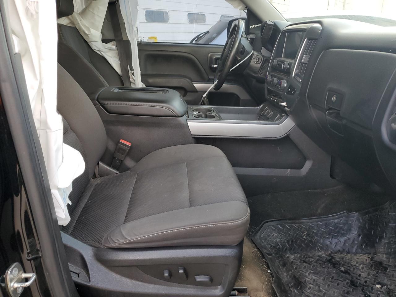 2018 Chevrolet Silverado K1500 Lt VIN: 3GCUKREC7JG101892 Lot: 82225935