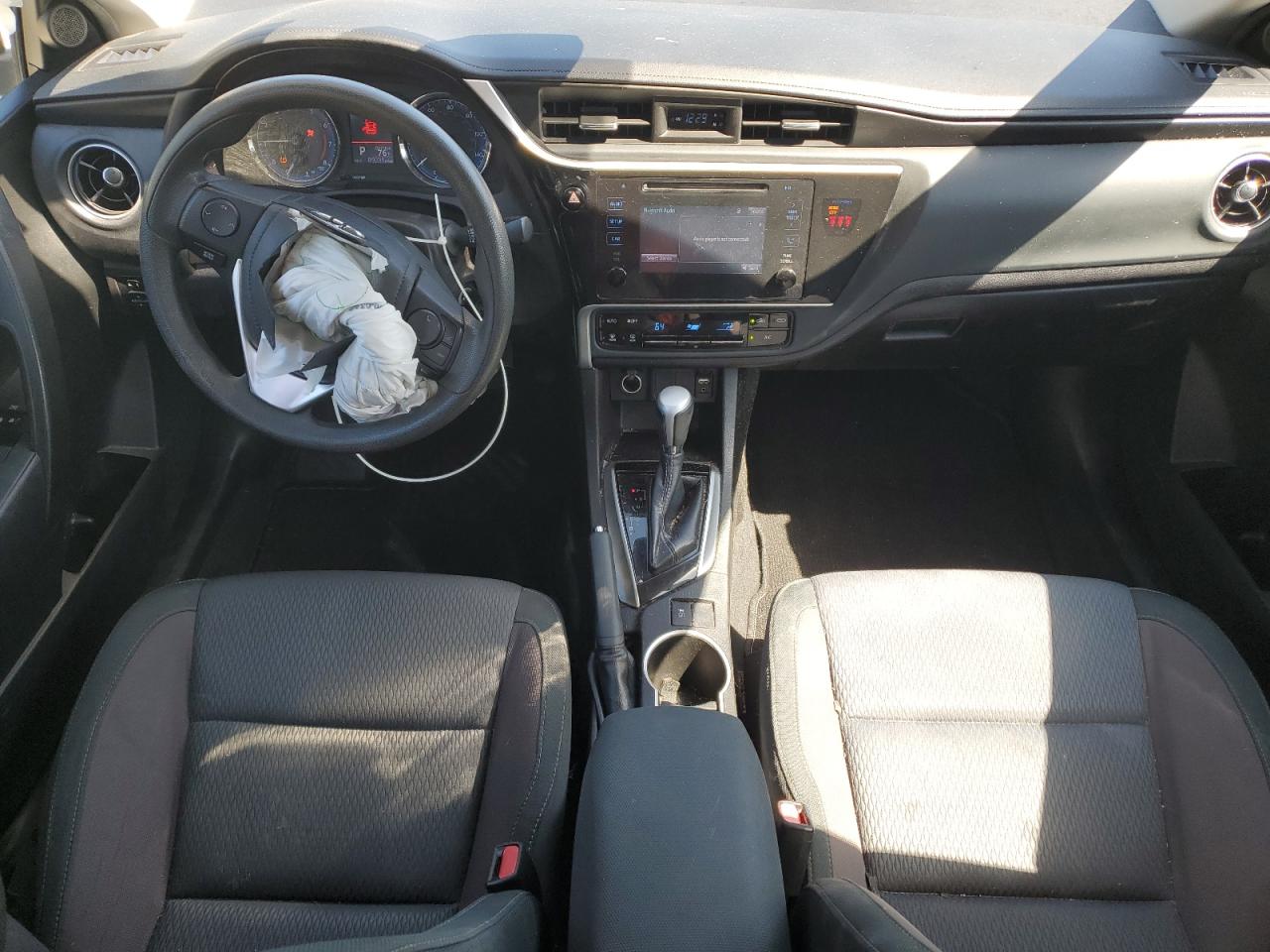 2019 Toyota Corolla L VIN: 5YFBURHE4KP882932 Lot: 85140505