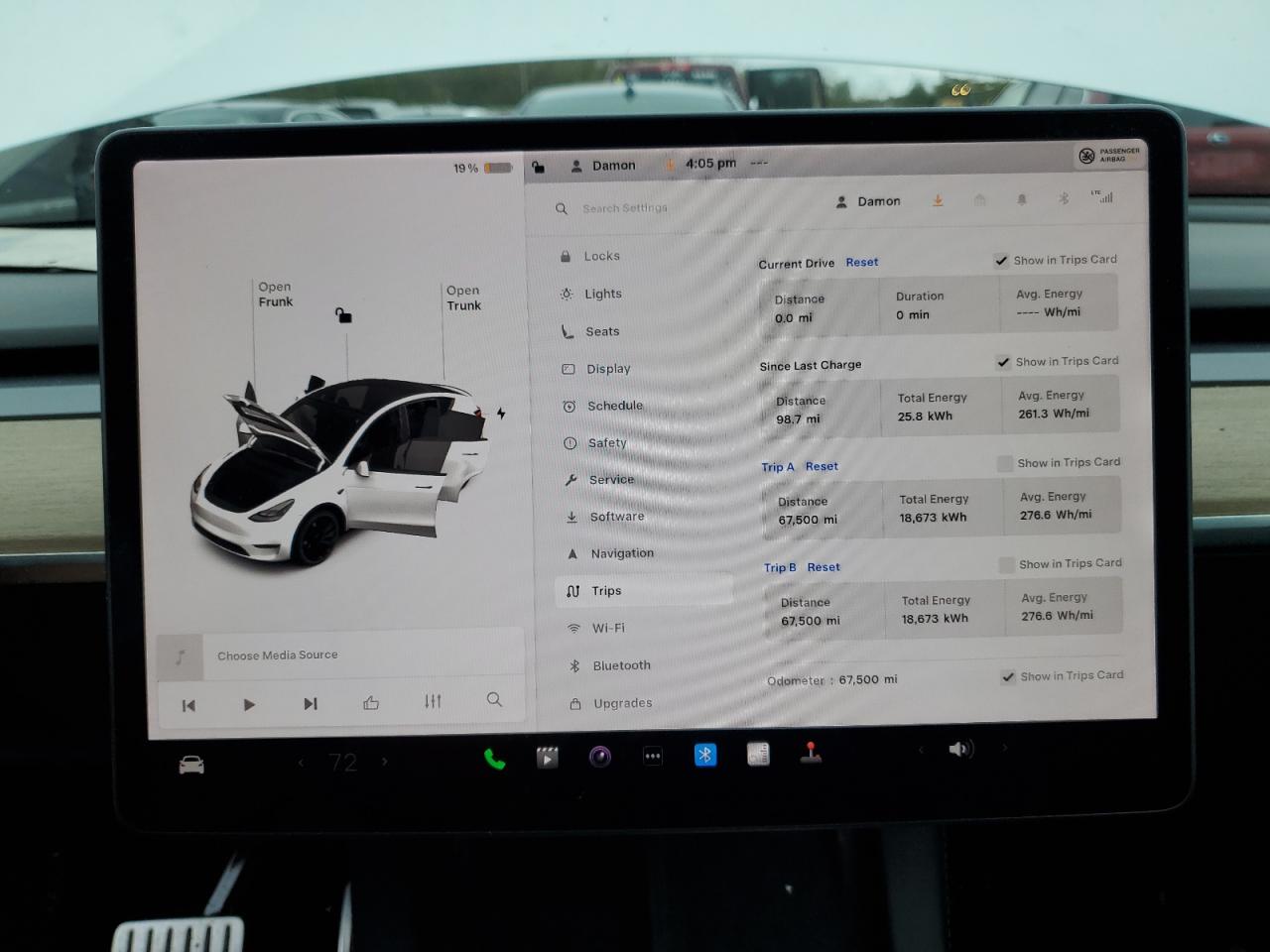 2022 Tesla Model Y VIN: 7SAYGDEF4NF323143 Lot: 86688645