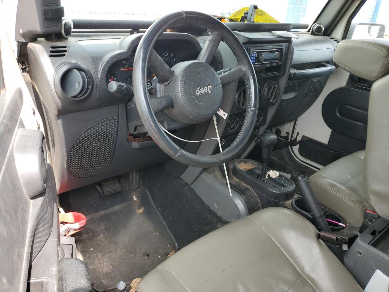2008 Jeep Wrangler X VIN: 1J4FA24118L627350 Lot: 82374345