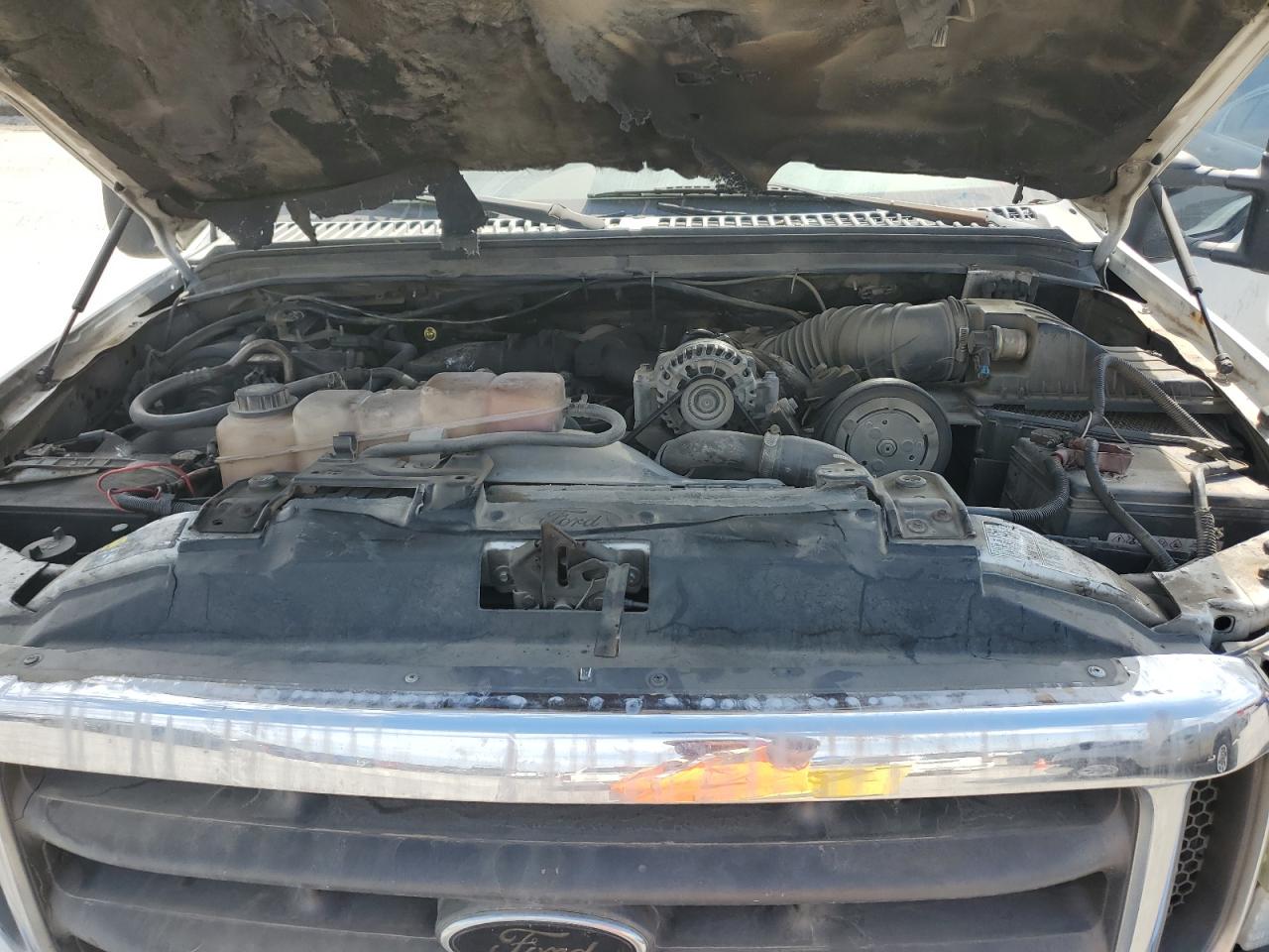 2002 Ford F450 Super VIN: 1FDXF46F32EB83122 Lot: 86465925