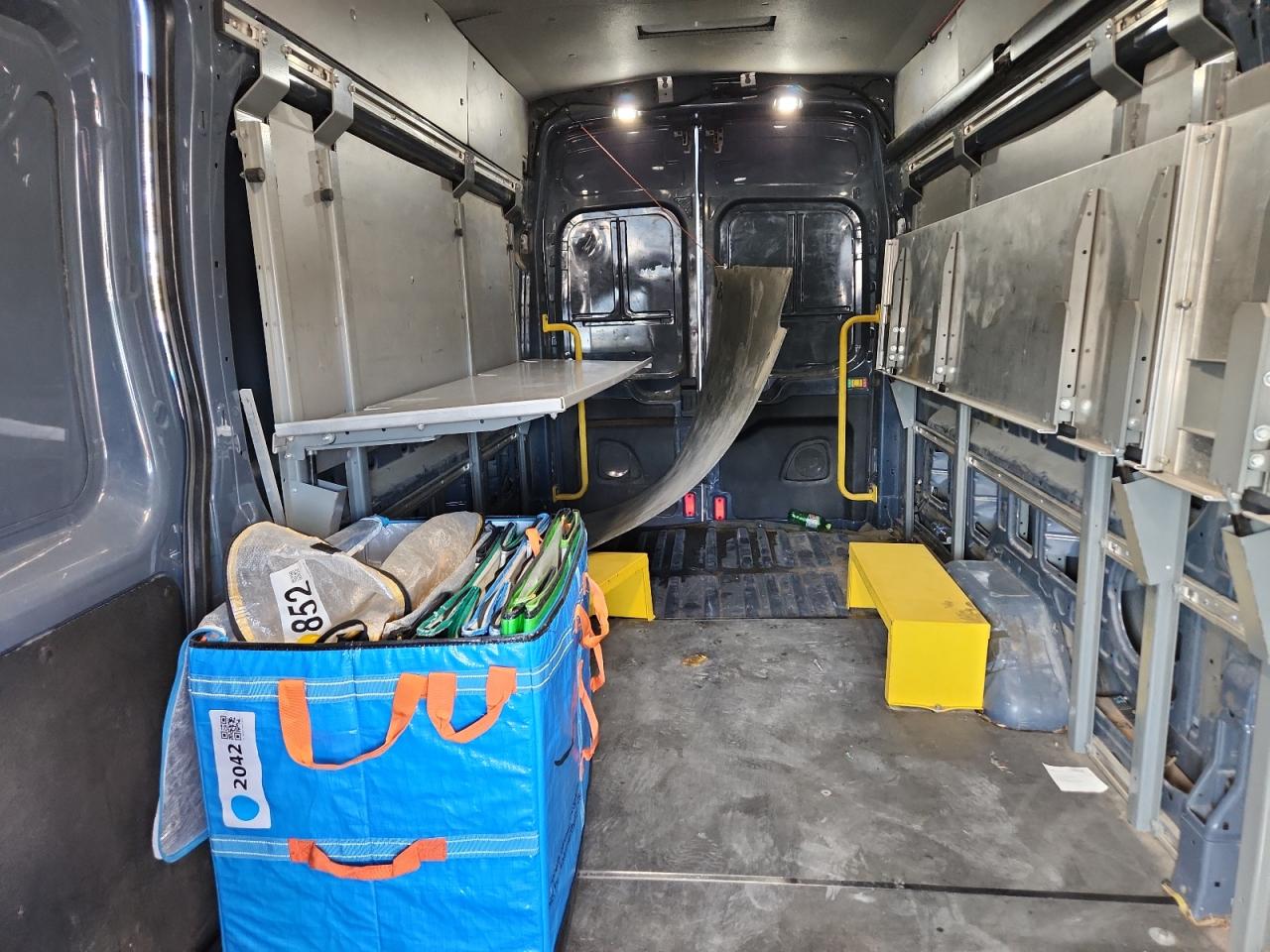 2019 Ford Transit Van T-150 Lo VIN: 1FTYR3XM5KKB89710 Lot: 82207705