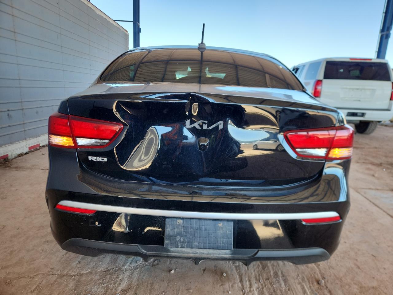 2023 Kia Rio Lx VIN: 3KPA24AD8PE585225 Lot: 81886775