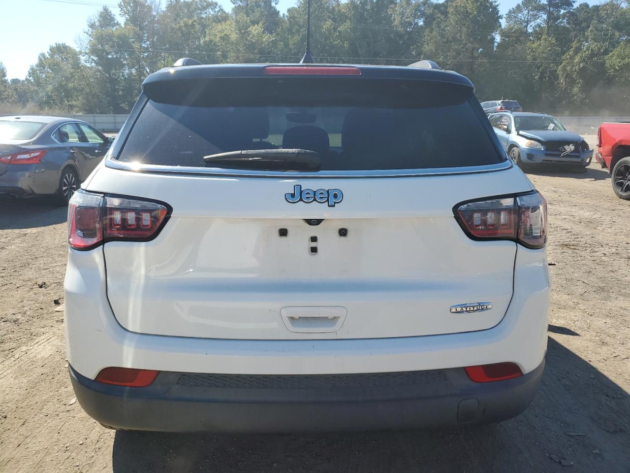 2018 Jeep Compass Latitude VIN: 3C4NJCBB6JT240399 Lot: 82412205