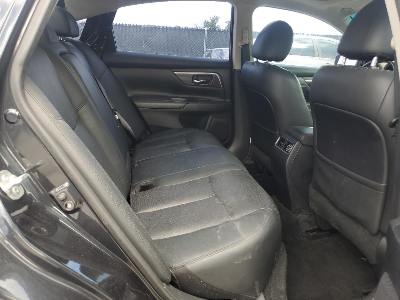 2015 Nissan Altima 2.5 VIN: 1N4AL3AP9FN360541 Lot: 85349505