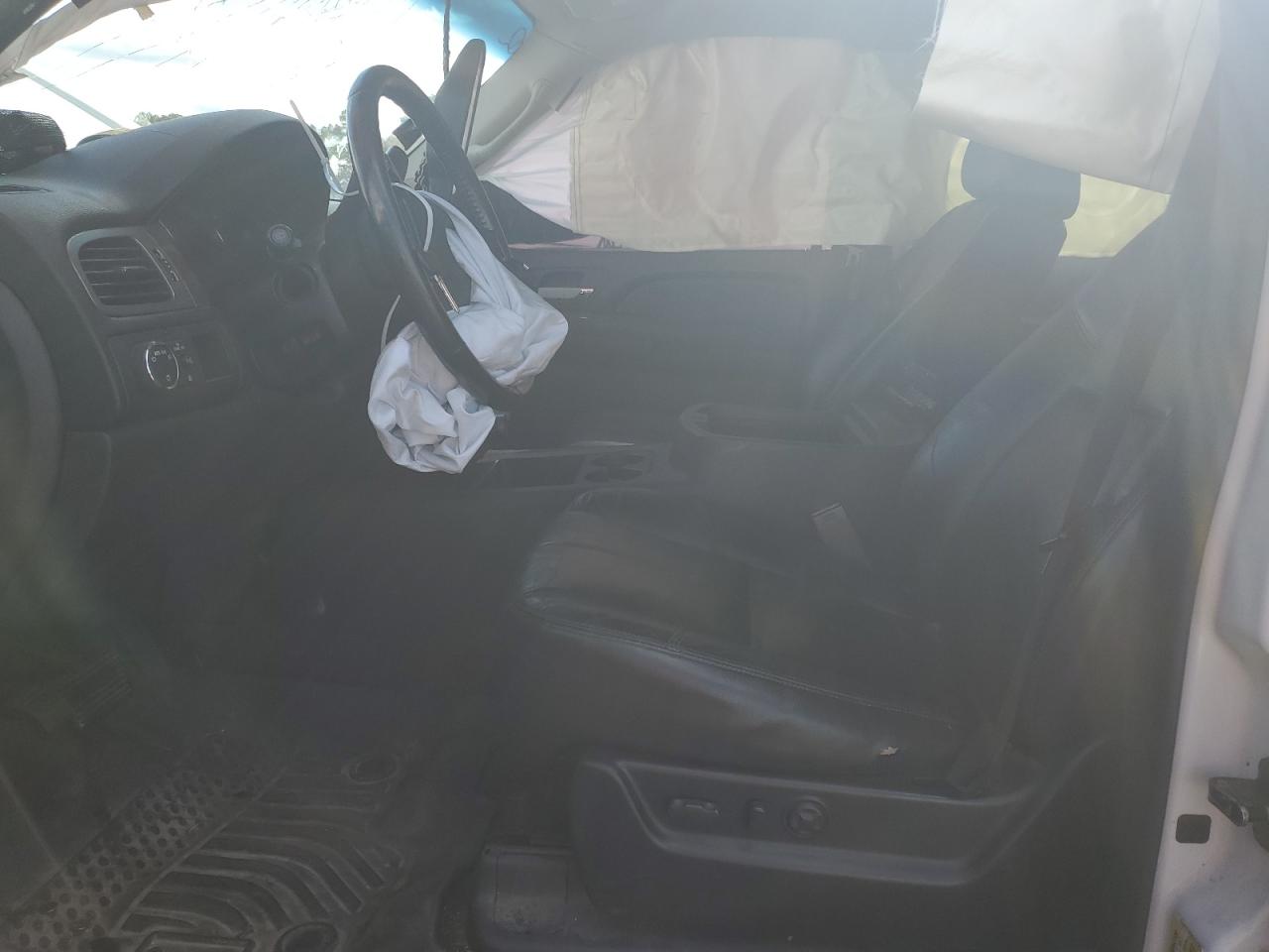 2008 Chevrolet Tahoe C1500 VIN: 1GNFC13038J212357 Lot: 90070385