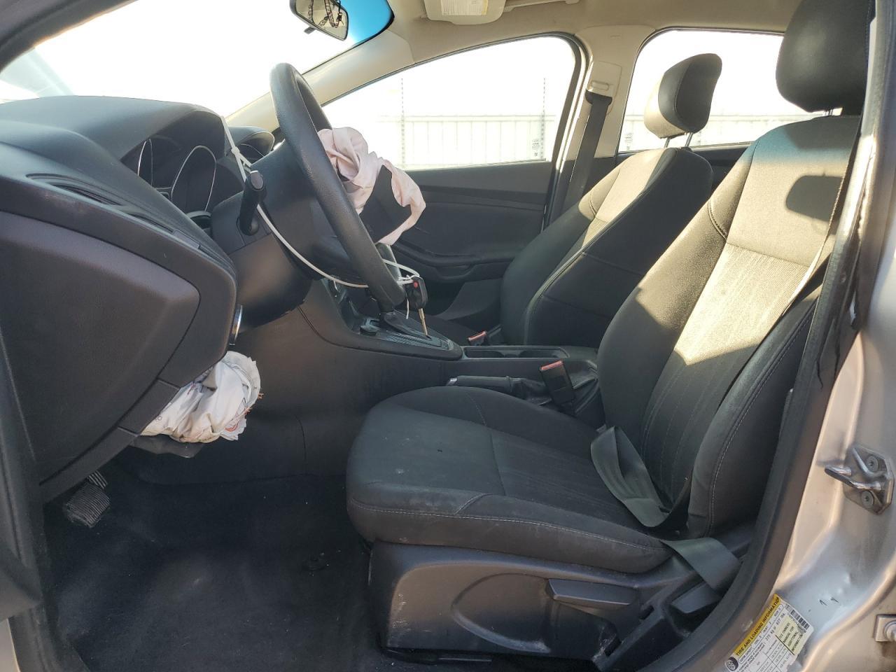 2018 Ford Focus S VIN: 1FADP3E24JL312398 Lot: 85785895