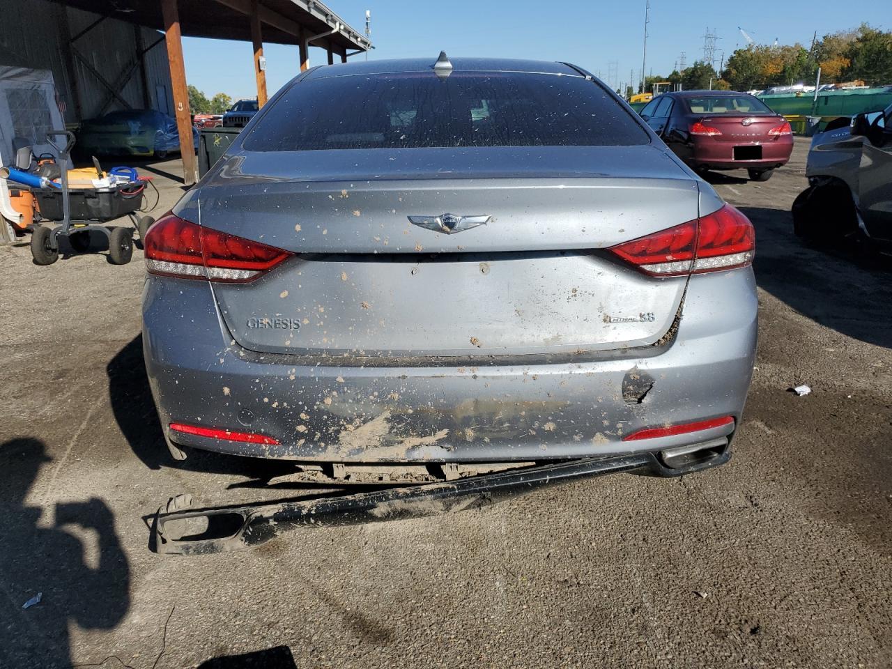 2015 Hyundai Genesis 3.8L VIN: KMHGN4JE9FU021136 Lot: 84779005