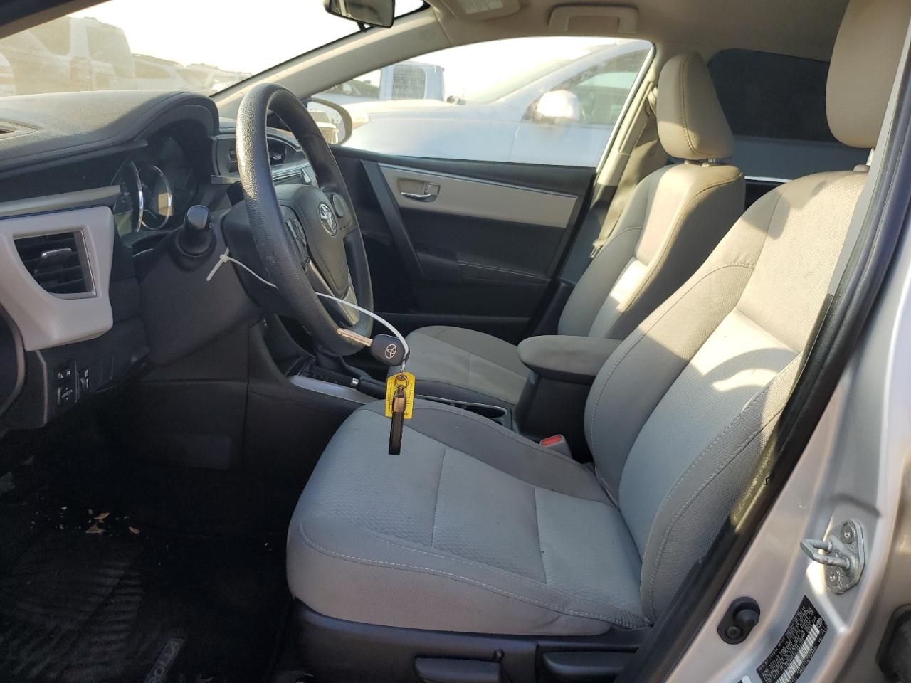 2016 Toyota Corolla L VIN: 2T1BURHE3GC687170 Lot: 84954295