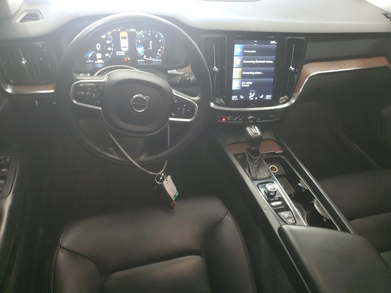 2019 Volvo S60 T6 Momentum VIN: 7JRA22TK5KG001230 Lot: 85665135