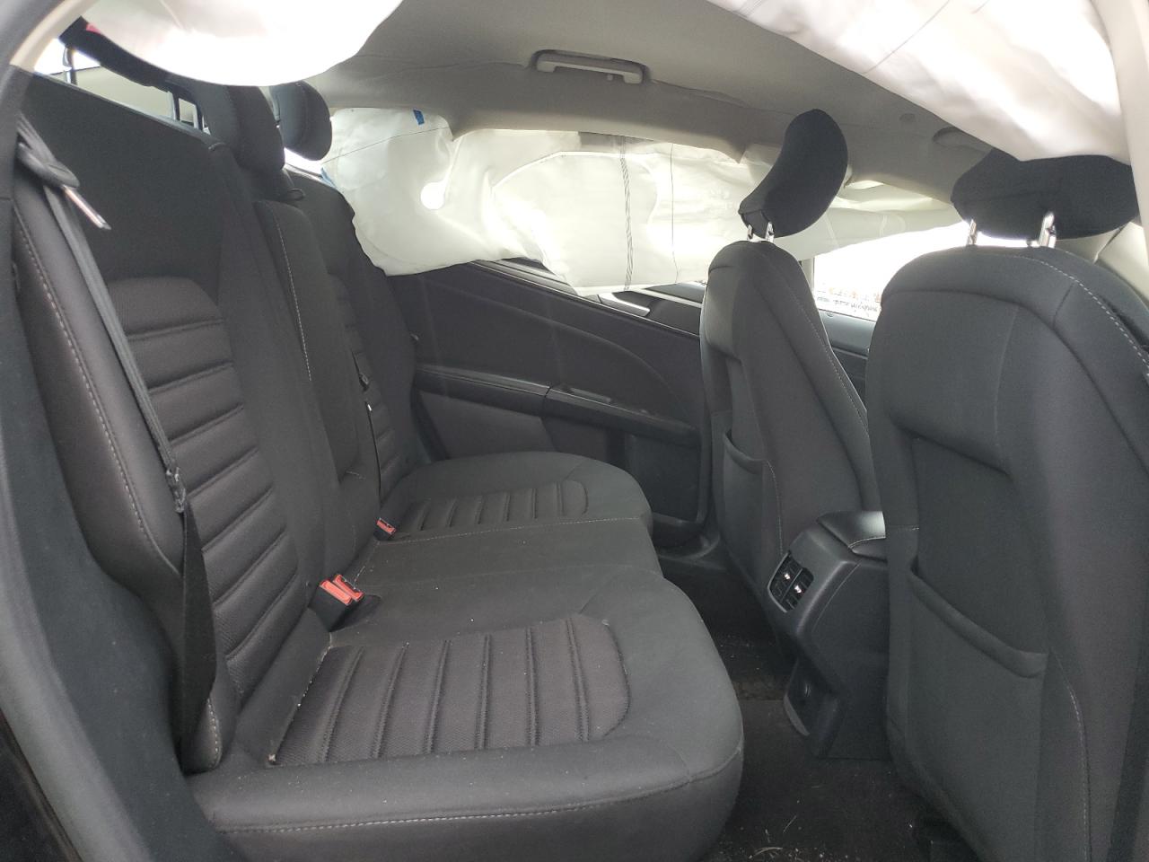 2019 Ford Fusion Se VIN: 3FA6P0LU4KR125578 Lot: 89575925