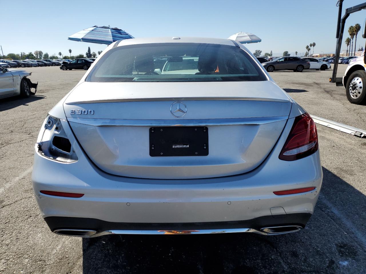 2019 Mercedes-Benz E 300 VIN: WDDZF4JB8KA530748 Lot: 82333265