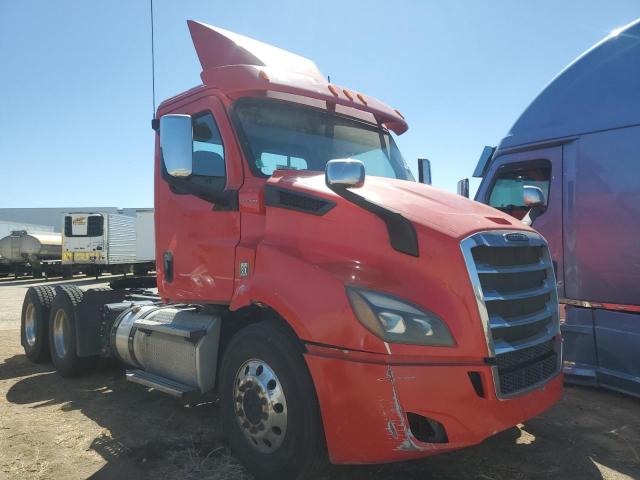 2019 Freightliner Cascadia 116