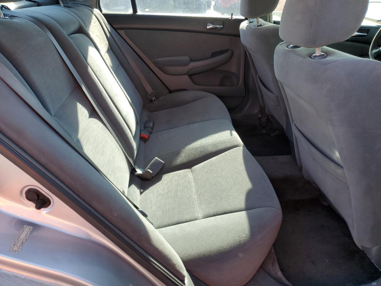 2007 Honda Accord Lx VIN: 1HGCM56417A102017 Lot: 85340695