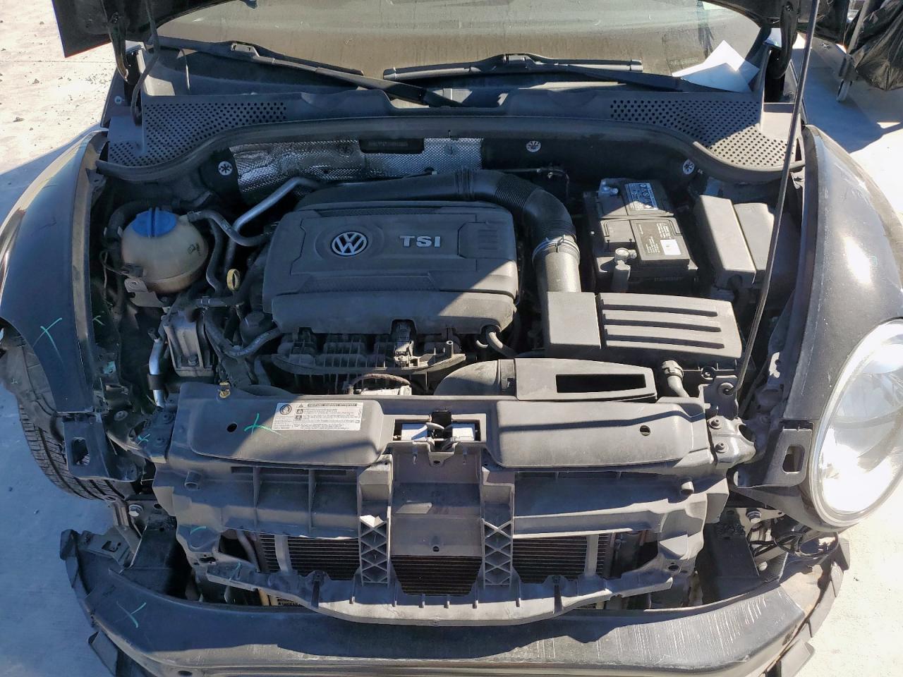 2016 Volkswagen Beetle S/Se VIN: 3VW517AT0GM806235 Lot: 85416815