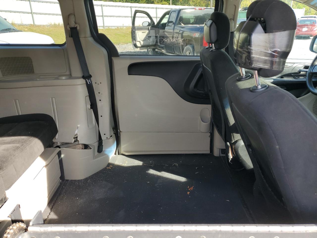 2015 Dodge Grand Caravan VIN: 2C4RDGBG4FR624767 Lot: 89843775