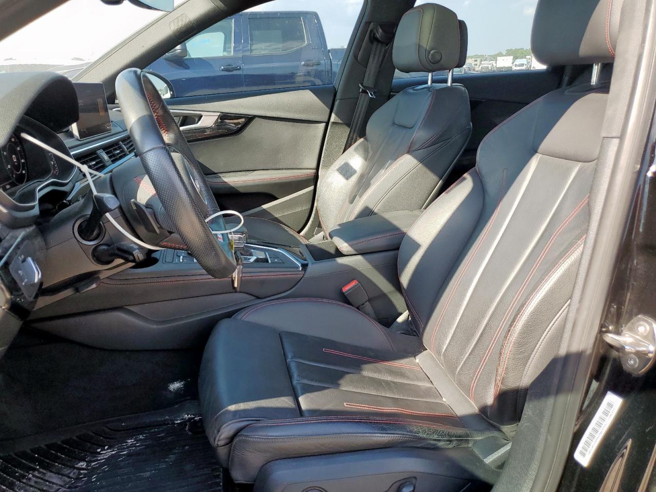 2018 Audi A4 Premium Plus VIN: WAUENAF49JA051058 Lot: 82006125