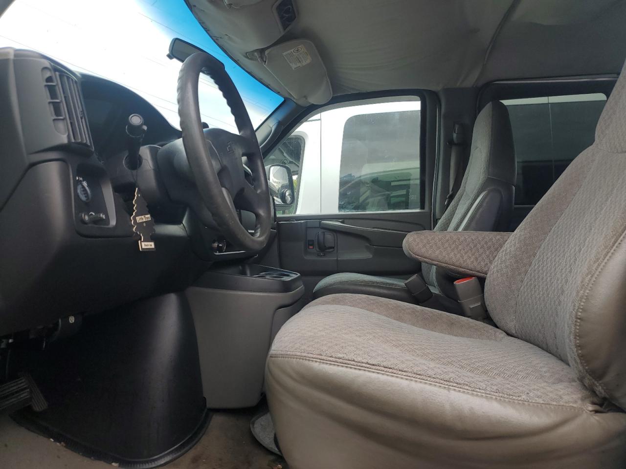 2005 Chevrolet Express G3500 VIN: 1GAHG39U651118814 Lot: 86552405