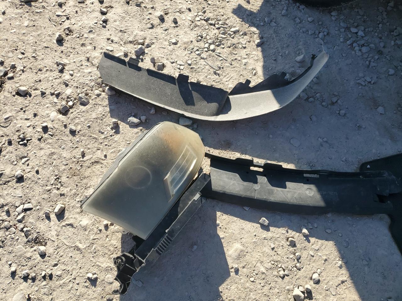 2011 Dodge Ram 1500 VIN: 1D7RV1CT3BS618401 Lot: 89687505