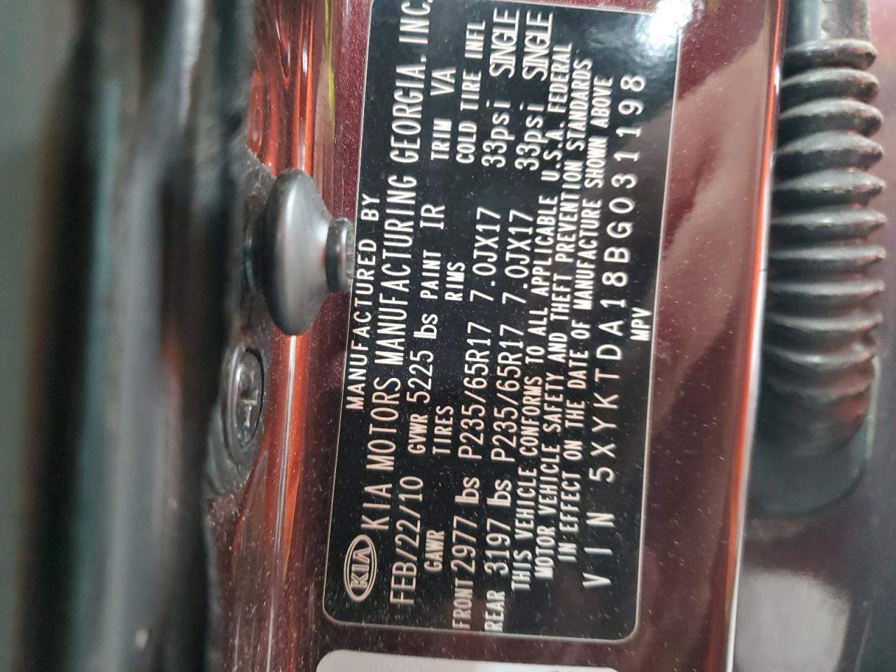 2011 Kia Sorento Base VIN: 5XYKTDA18BG031198 Lot: 86497125