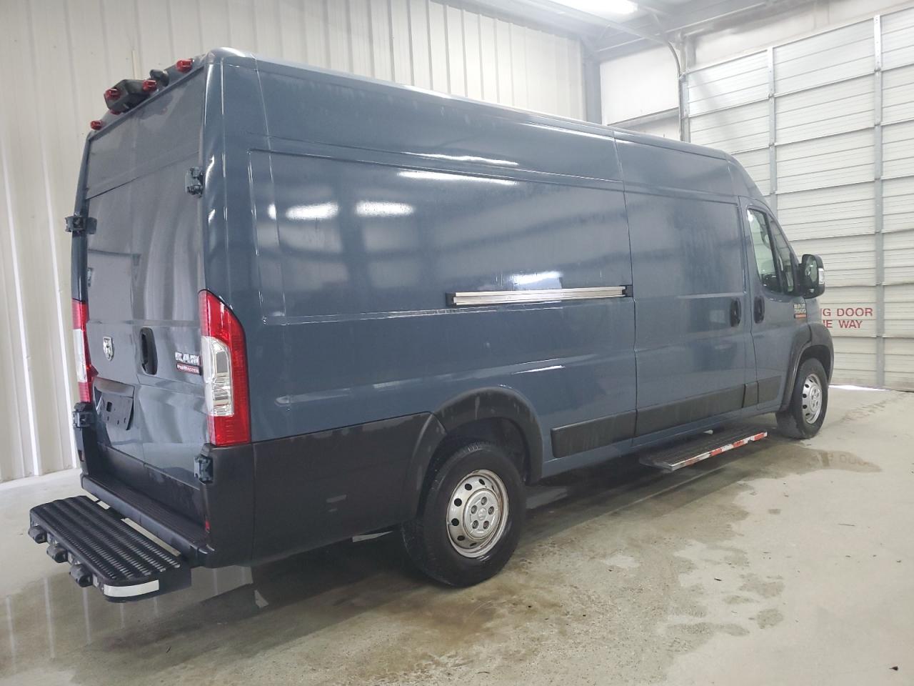 Фото: 3C6MRVJGXME587330